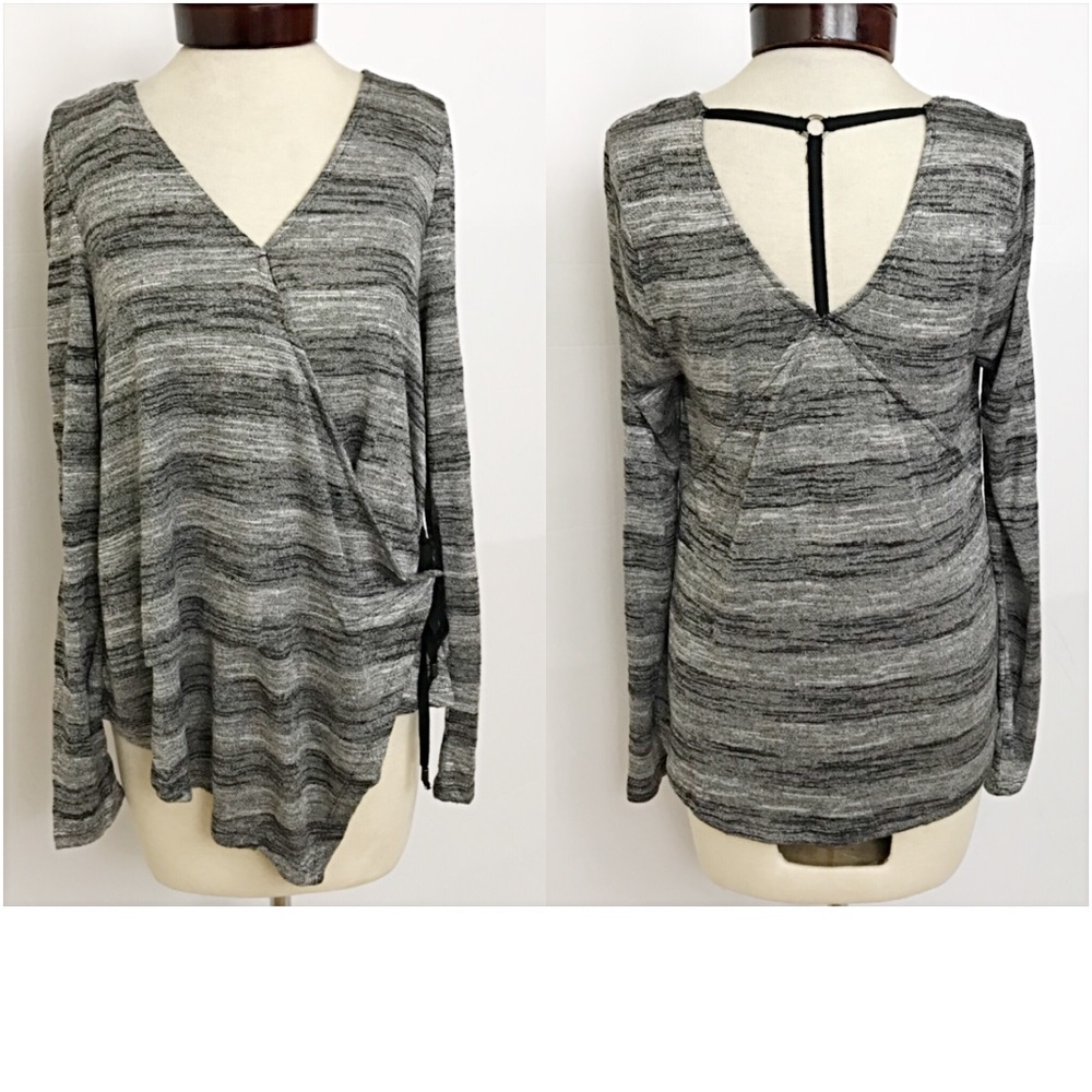 Gorgeous V-Neck Wraparound Tunic Top Medium - Picture 6 of 8
